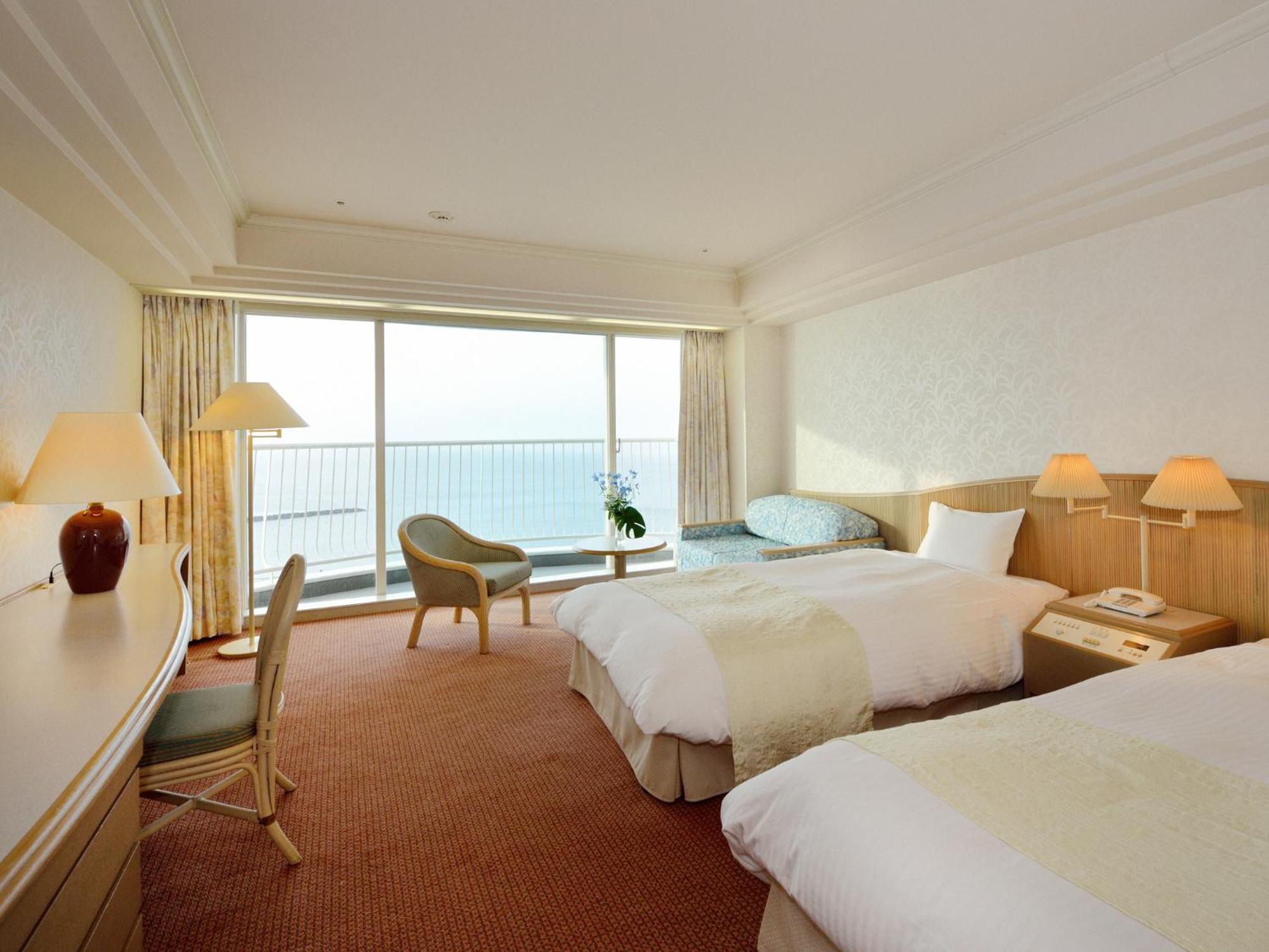 Irago Resort & Convention Hotel Tahara Esterno foto